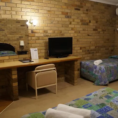 Magdala Motor Lodge & Lakeside Restaurant Stawell Room photo